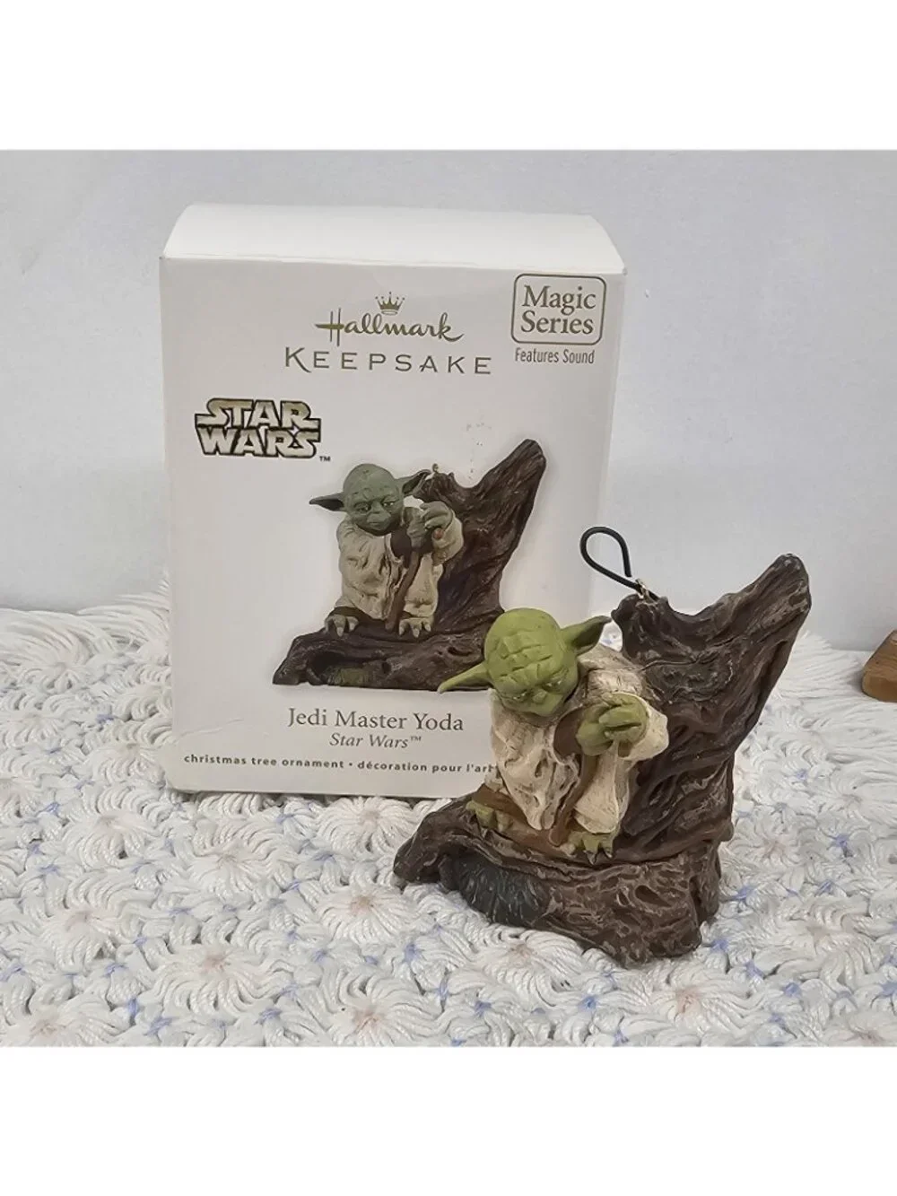 2011 Jedi Master Yoda #15 in Star Wars Series Magic Hallmark Ornament Works